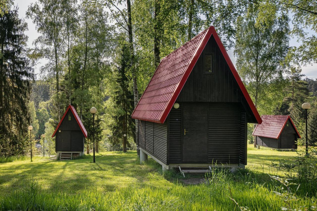 Chatky Skalni Mlyn Adršpach Exterior foto