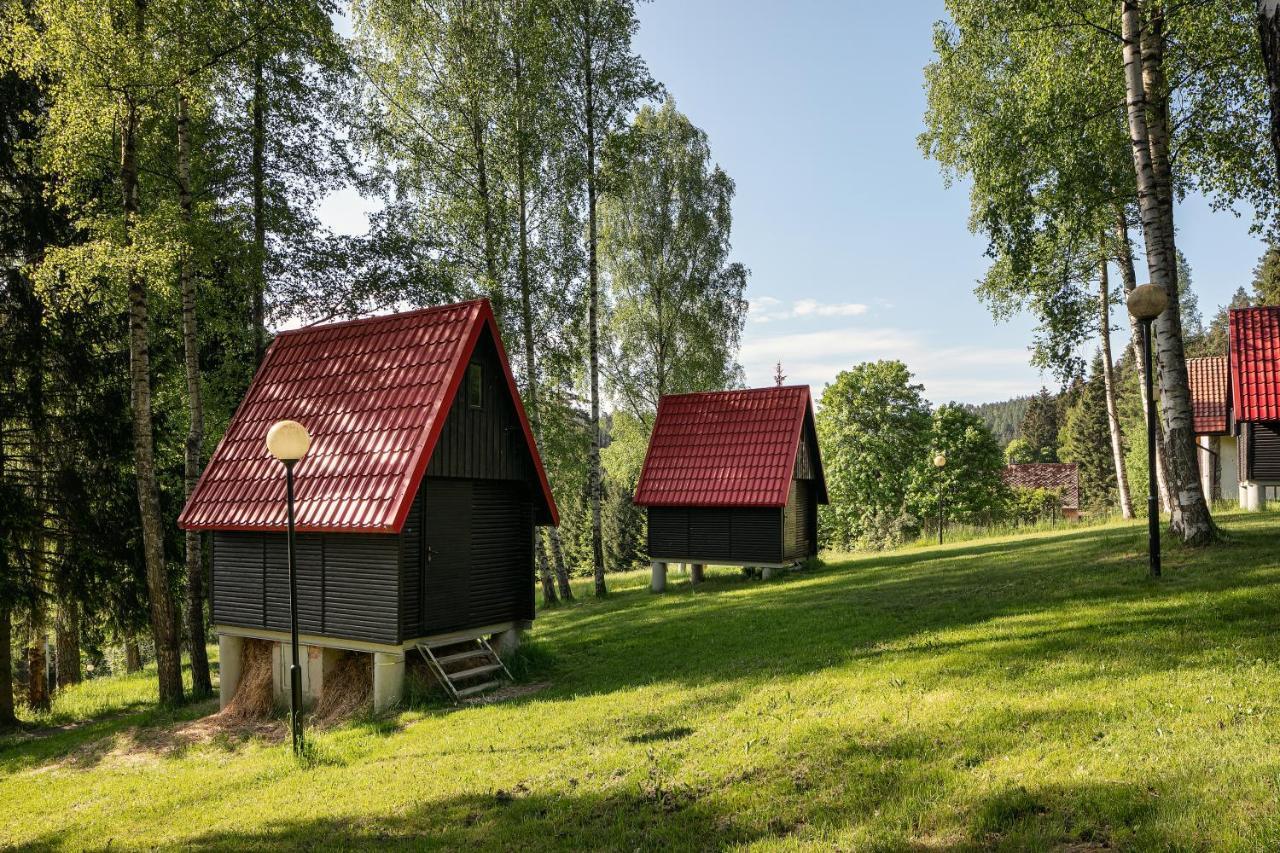 Chatky Skalni Mlyn Adršpach Exterior foto